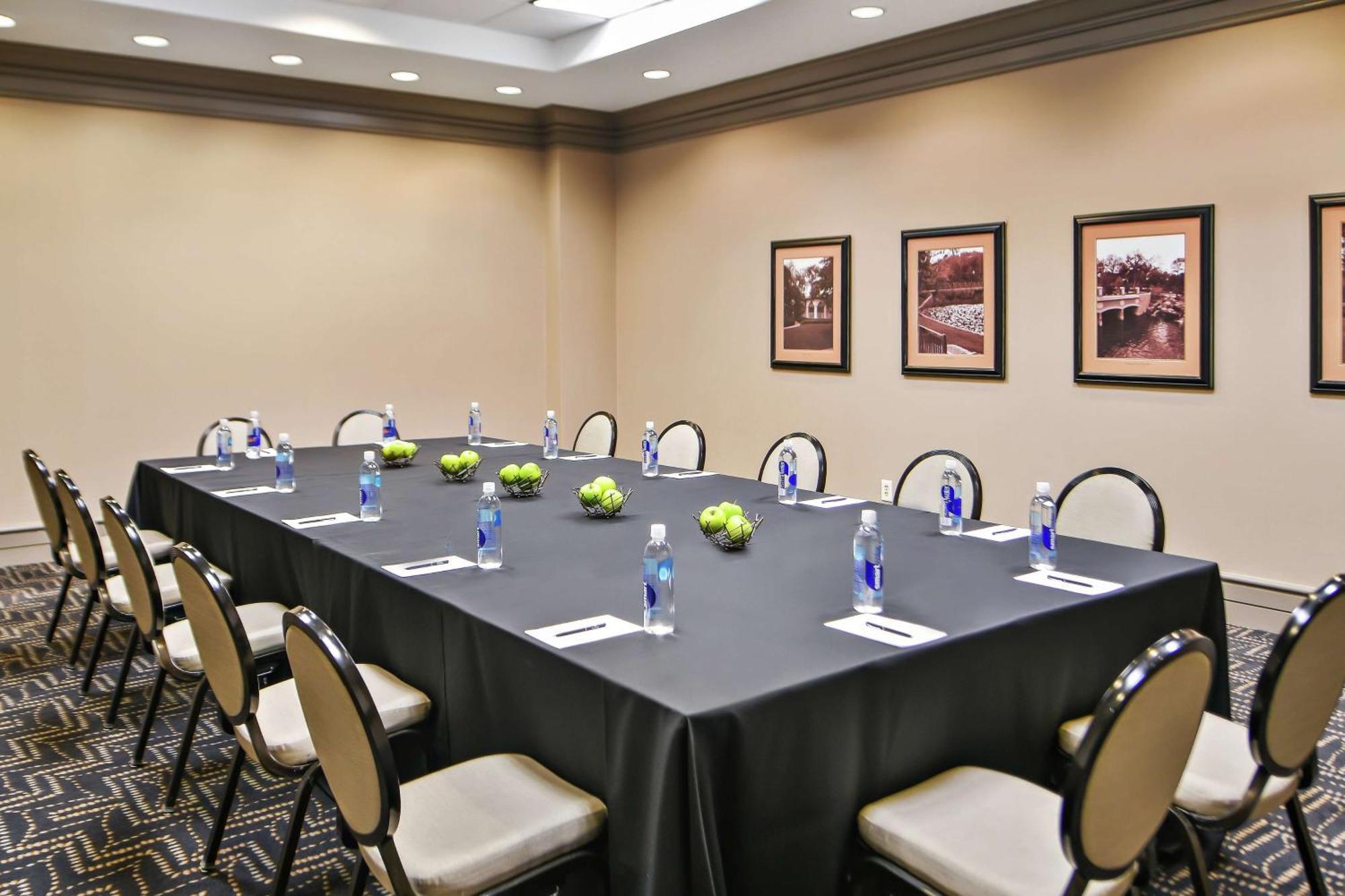 Hilton Dallas-Park Cities Eksteriør bilde